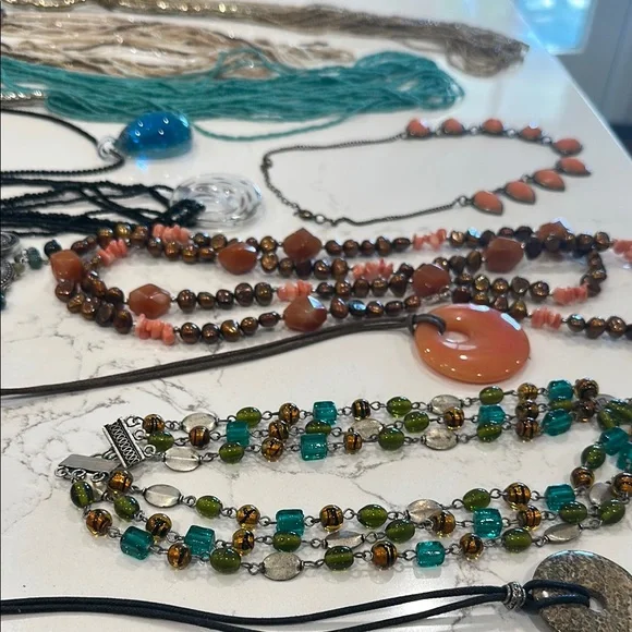 Bundle of Fashion Jewelry 25 pieces - Picture 11 of 16